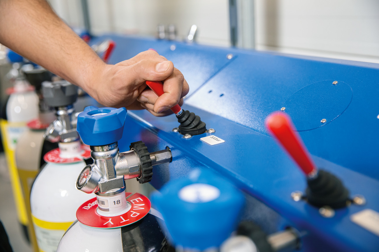 Ademluchtcilinders vullen